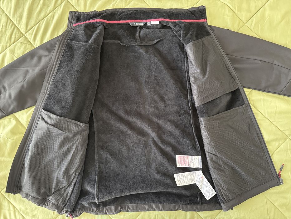 Jacheta geaca Regatta, softshell , impermeabila , calduroasa