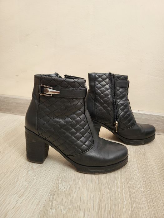 Продам женскую обувь