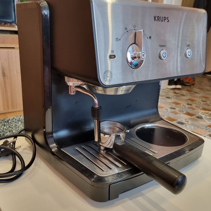 Продавам кафе машина KRUPS