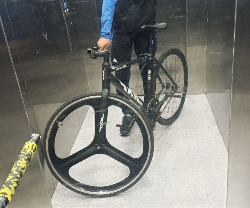 СРОЧНО продам фикс