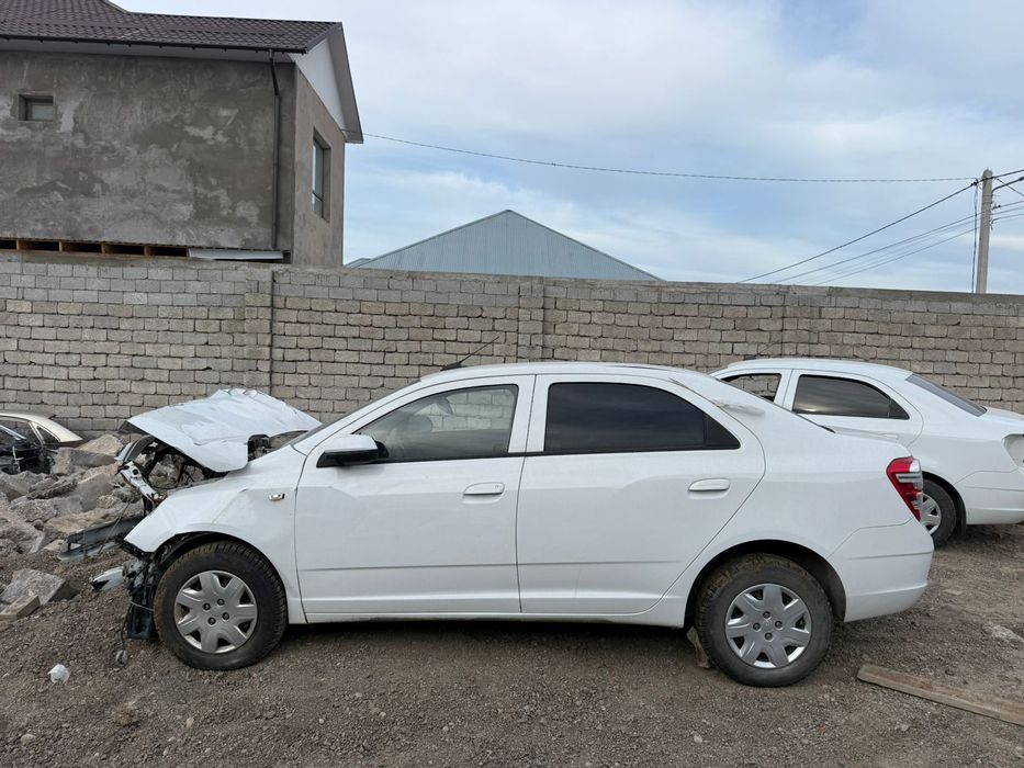 Avtomobillarga xizmat koʼrsatish