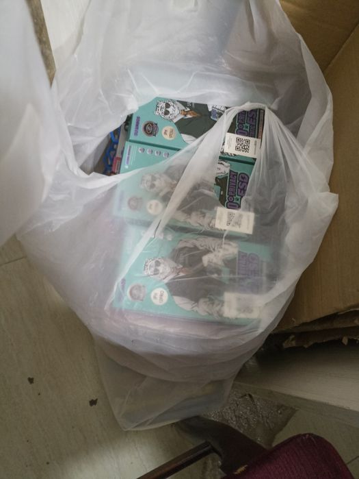 Tayyor biznes telefo'n aksessuarlari sotiladi, naushnik, zaryad chexol