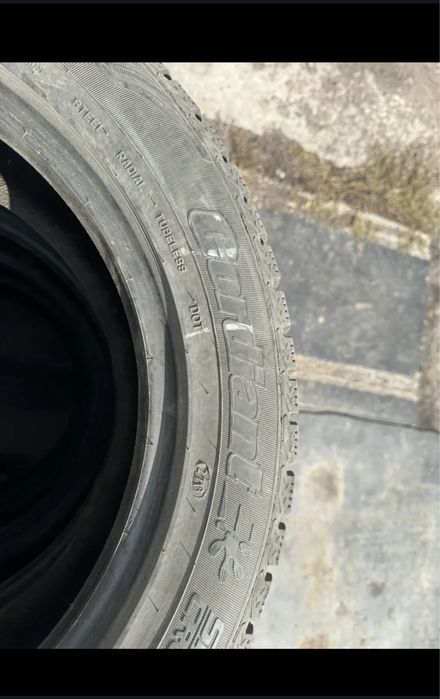 Продаю зимние шипованные шины