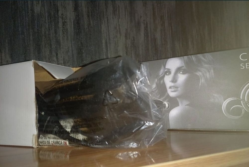 Щипцы-плойка для волос