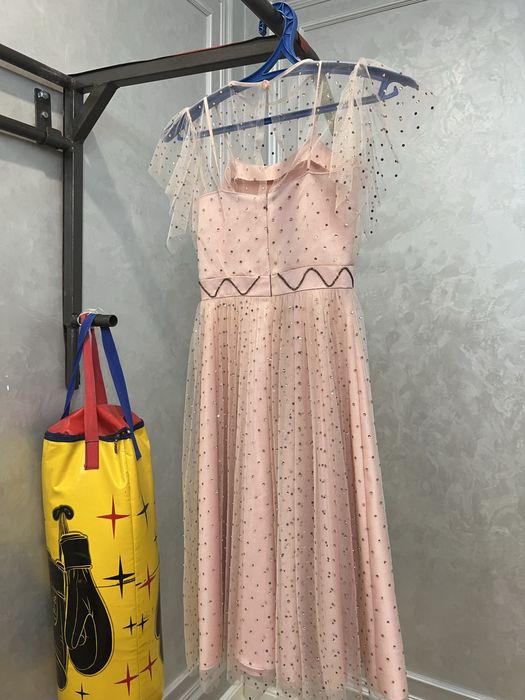 Продам платье для девочки