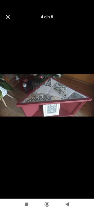 Măsuța accent și comodă de colț