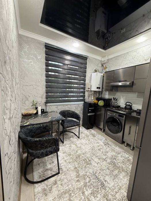 1 etaj manzil Vayeniy garadok