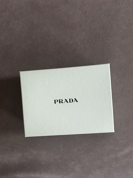 Коробка Prada оригинал
