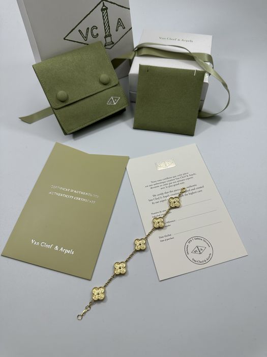 Brățară Van Cleef & Arpels 5 motifs Gold 750 Frozen