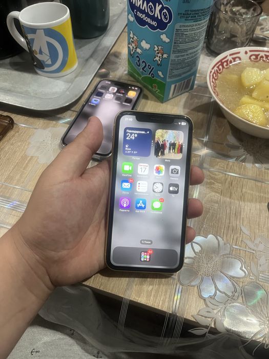 Продам iphone Xr