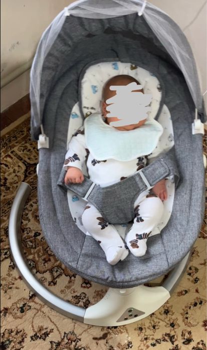 Шезлонг в сером цвете