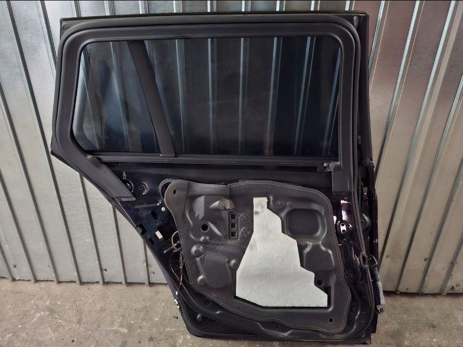 Usa stanga spate BMW seria 5 f11