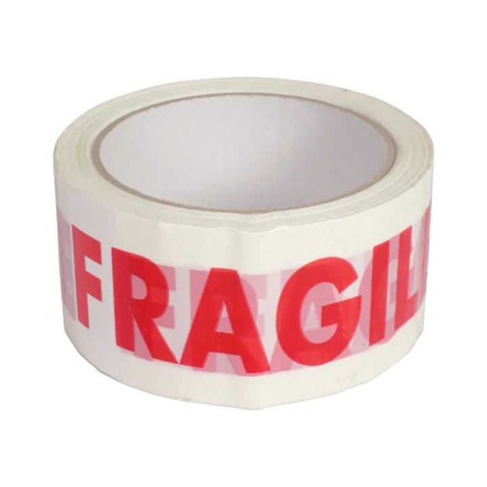 Banda adeziva pentru ambalare cu inscripția"FRAGILE",66m,7.69 lei/rolă
