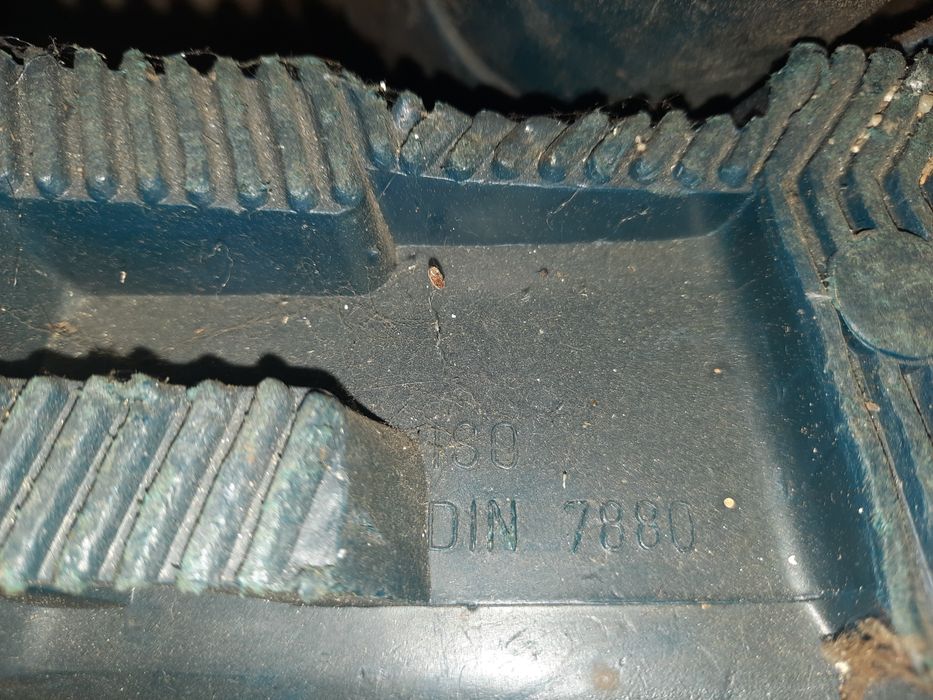 Ски обувки Alpina