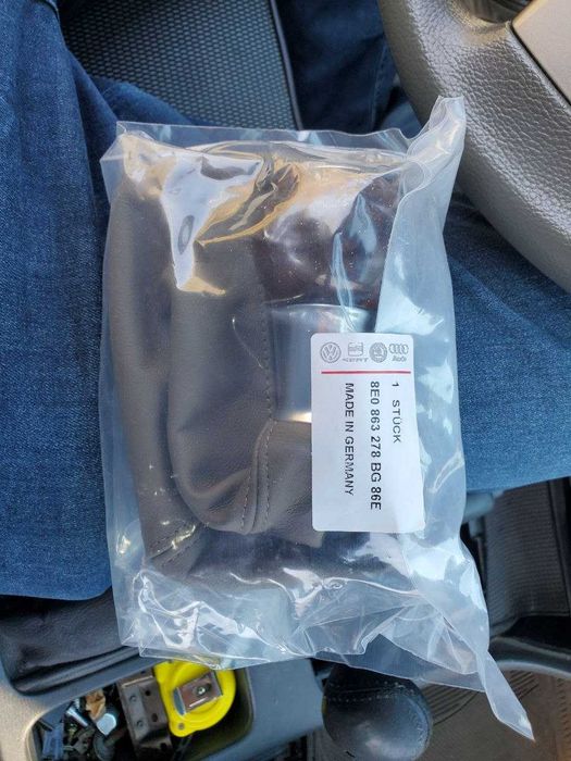 ОРИГИНАЛ Ручка КПП 5 ступ Audi A4 A6 8E B6 B7 новая!