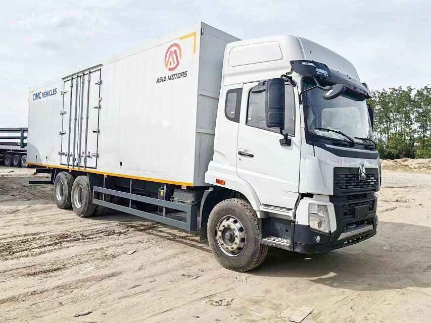 HOWO V5Х фургон NEW
Двигатель: 270 л/с WEICHAI
КПП: 8 ст
Кабина: V5 с