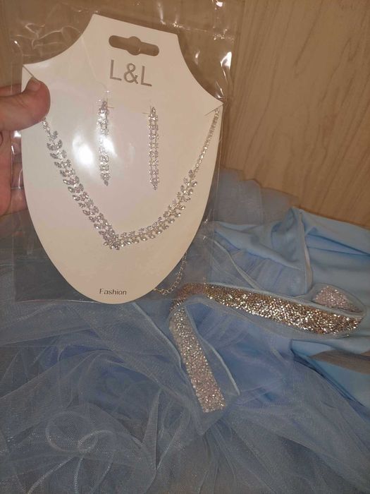 Официална коктейлна рокля небесно синя