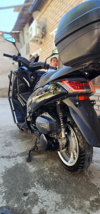 Skuter maksi skuter s yangi 175 kub mejikar pult 120 gacha chiqadi