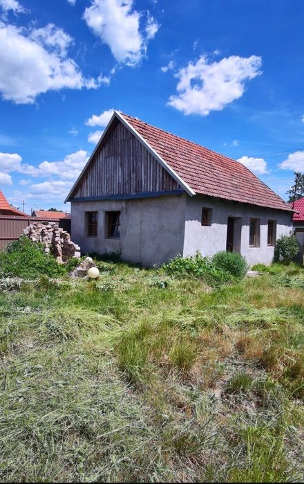 Casa locuibila de vânzare!