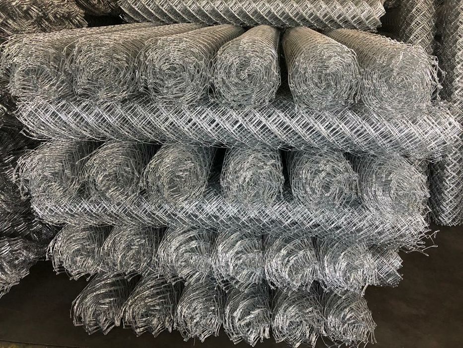 Plasa gard impletita; Sarma ghimpata