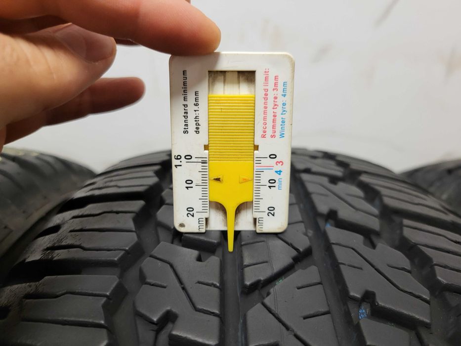265/65/17  Bridgestone DOT4123 / джип