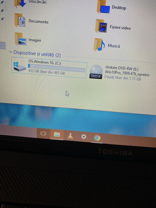 Laptop Toshiba Satellite Display 15,6 led,Windows 10 Pro 6gb ram,500gb memorie,perfect funcțional cu incarcator.Nu are bateria