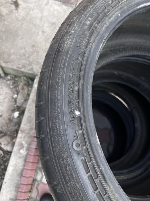 Dunlop 255 40 R19