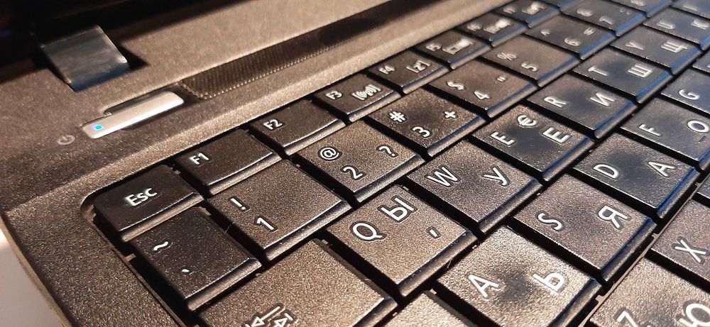 Acer Aspire E1-571G (i3 / NVIDIA GT 620M / 750GB) + Оригинално зарядно