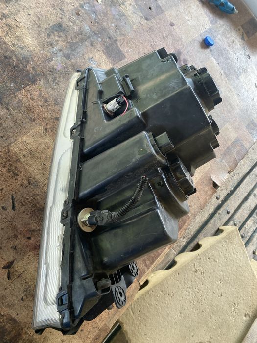 Ляв фар за киа соренто