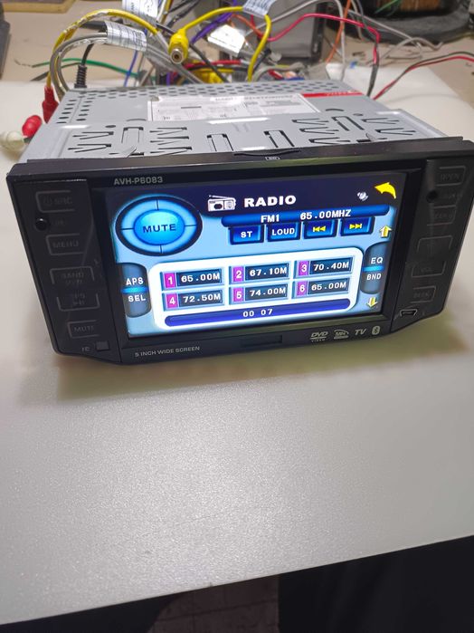 Магнитола AVH-P6083