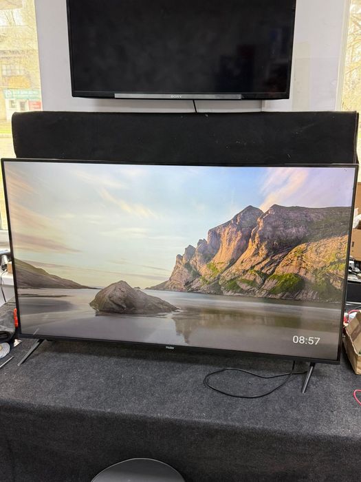 ТЕЛЕВИЗОР SMART / Haier 50 дюймов/голосовые управление /супер состоян.