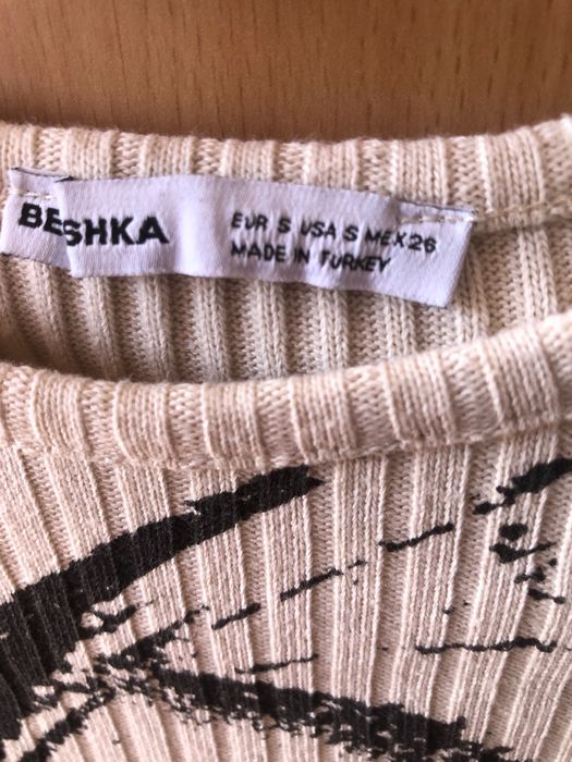 Блуза на Bershka