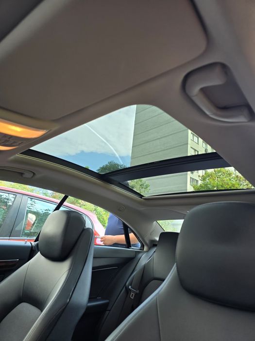 Vand URGENT!!!! Mercedes E Coupe V6 265 Cai, an 2012