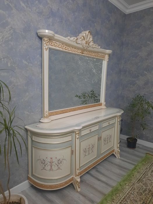 Продаётся Гостинная горка