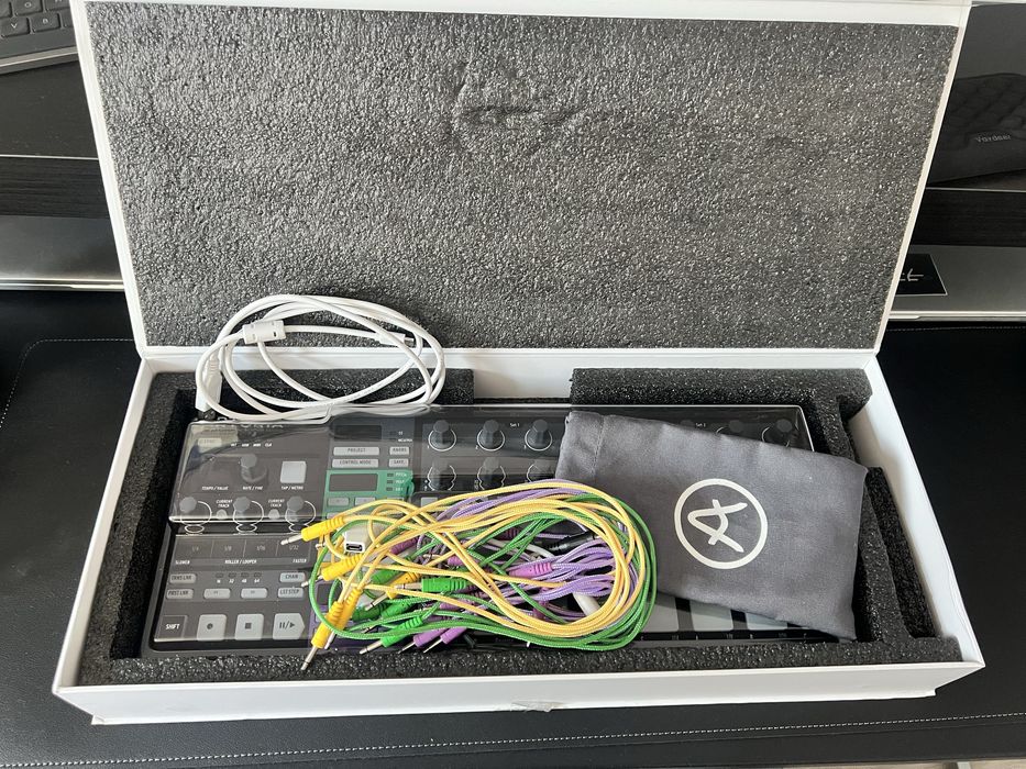 Arturia Beatstep PRO - Black Edition