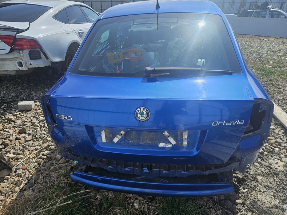 Faruri , portiera haion Oglinzi Skoda Octavia 2, 2004-2012