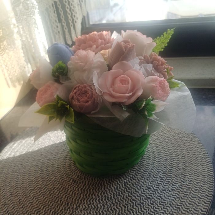 Comozitie eleganta din flori de sapun handmade