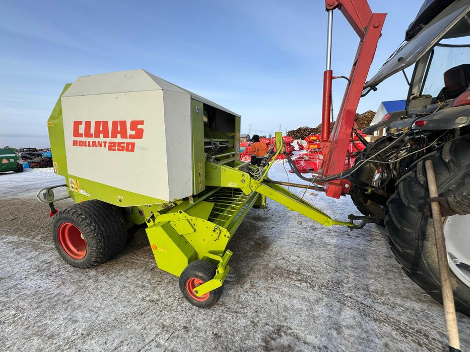 Пресс-подборщик Класс Сlaas Rollant 46, 250 б/у из Европы в наличии