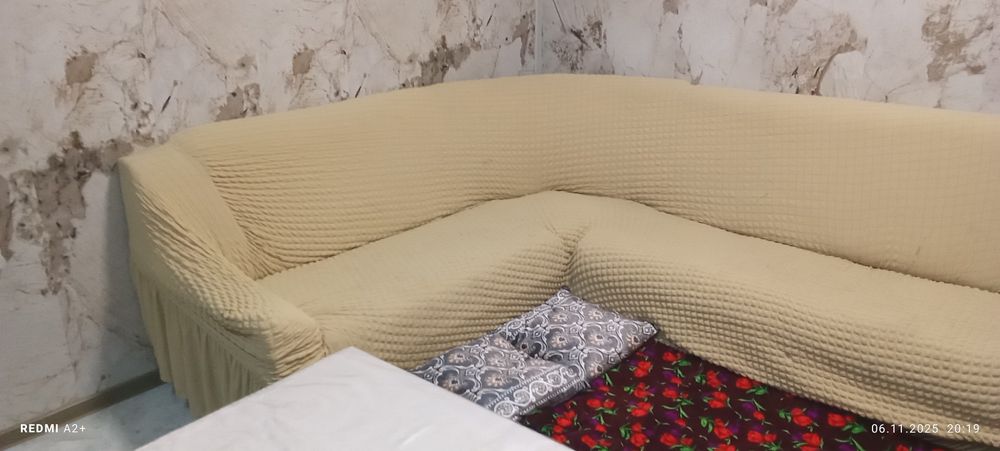 Tv,ugalok divan,teremo va stenka sotaman