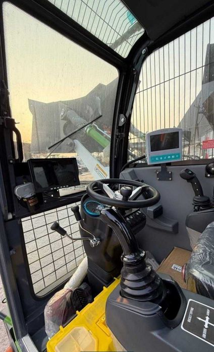 Car Mix Betonmishalka  sotuvda 0.8/2.0/4.0 kub beton qorgichlar tayyor