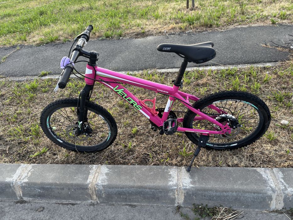 Bicicleta pentru fete