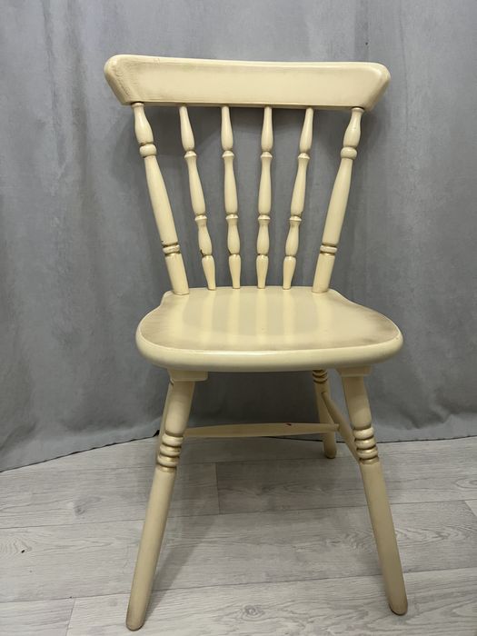 Стулья две штуки