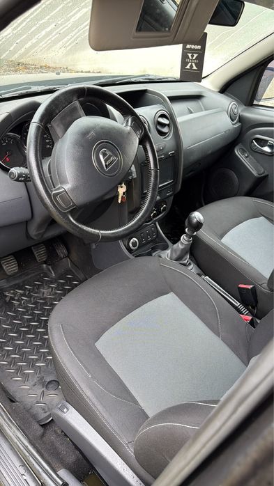Dacia Duster 4x4 avariat