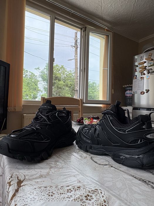 Balenciaga trak