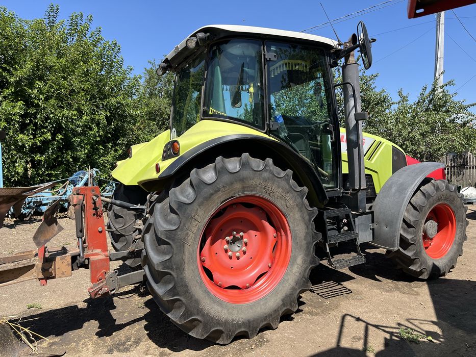 Tractor Claas Arion 430