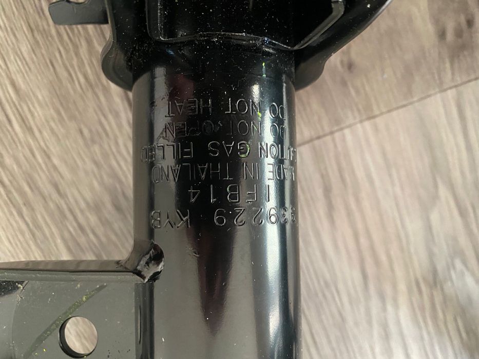 Амортизаторы передние KAYABA