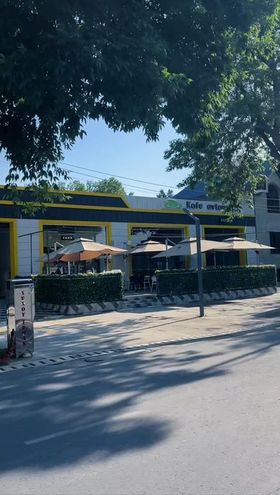 Kafe avtomoyka сотилади олд томонни узини