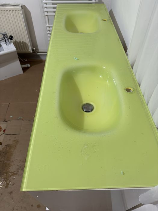 Set lavoar dublu - potrivit pt o baie mare sau un restaurant / bar