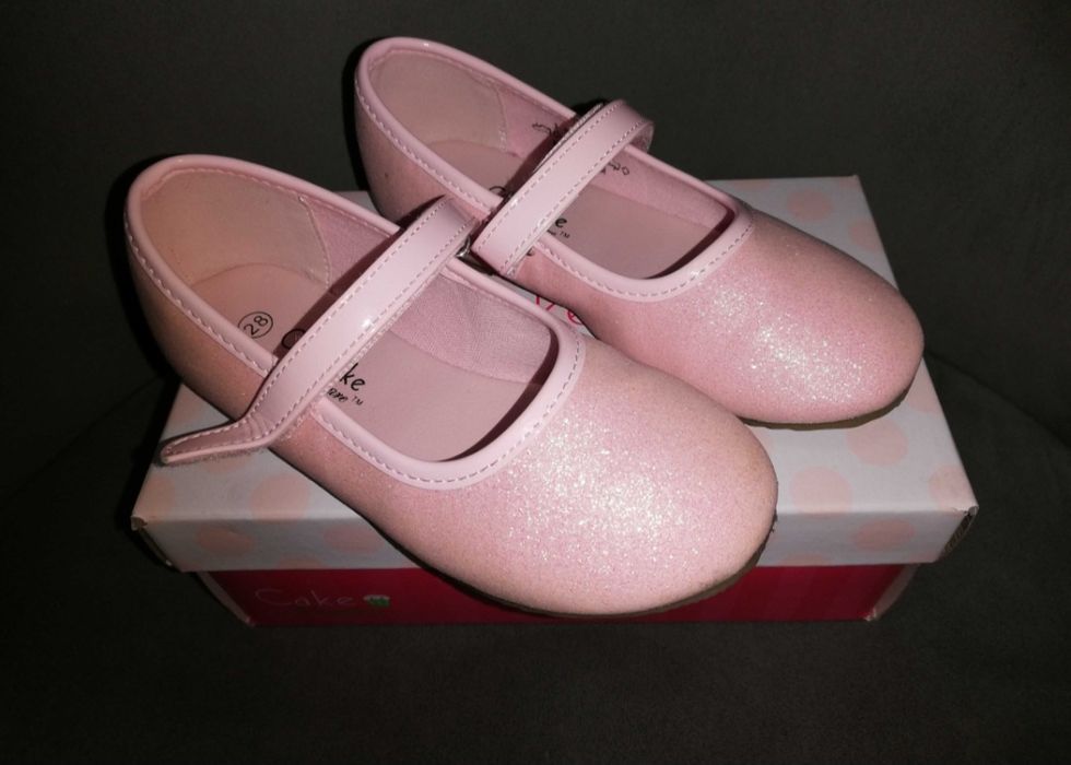 Balerini cu bretea mărimea 28