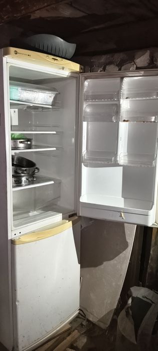 Продам холодильник